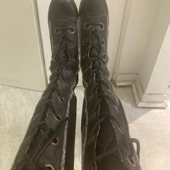 Seychelles Lace up  heeled boots - Picture 6 of 6